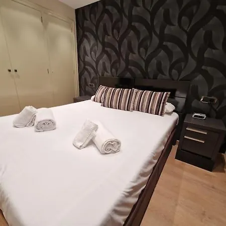 Apartamento En Cimadevilla Con Vistas Хихон
