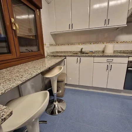 Апартаменты Apartamento En Cimadevilla Con Vistas *